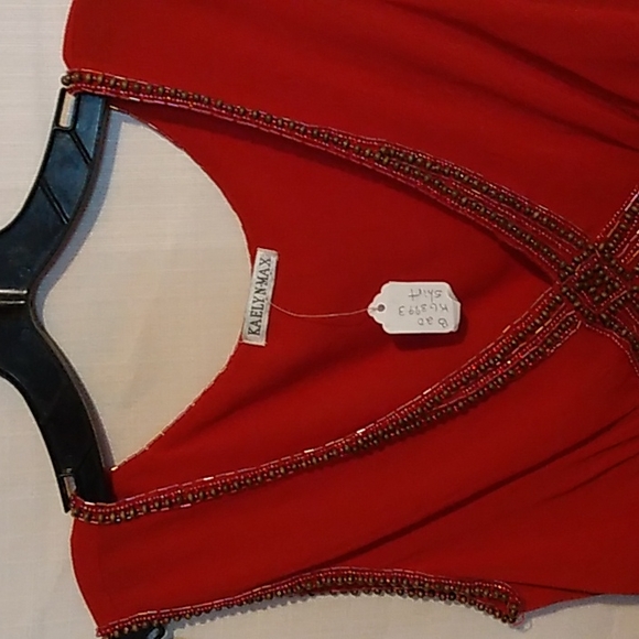 COPY - Women's top - Picture 2 of 16